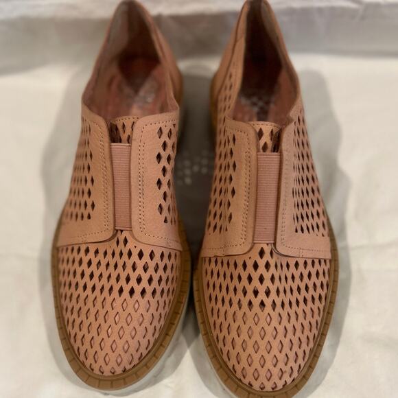 VINCE CAMUTO NWOB  Mritsa Perforated Petal Pink Mauve Leather Oxford Loafer 6.5 - Picture 4 of 10
